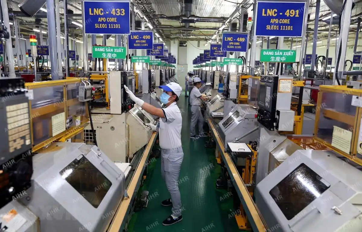 Case 2: Doanh nghiệp sản xuất Việt Nam – 2.000 nhân viên, 3 ca liên tục