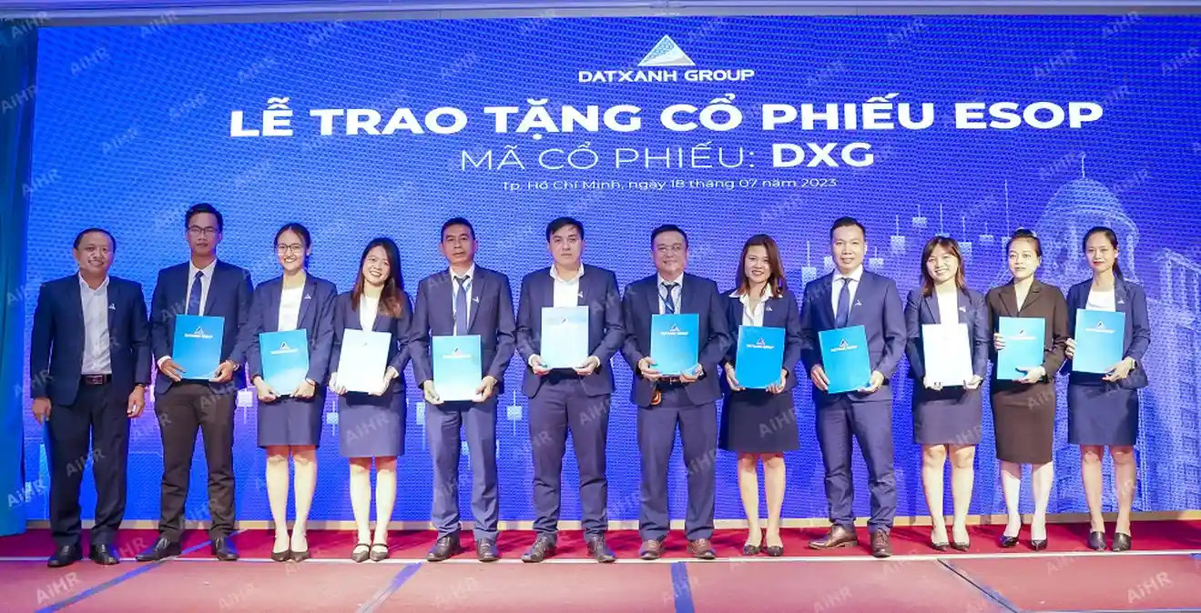“ESOP” tại Việt Nam: Phát hành cổ phiếu/option cho nhân viên