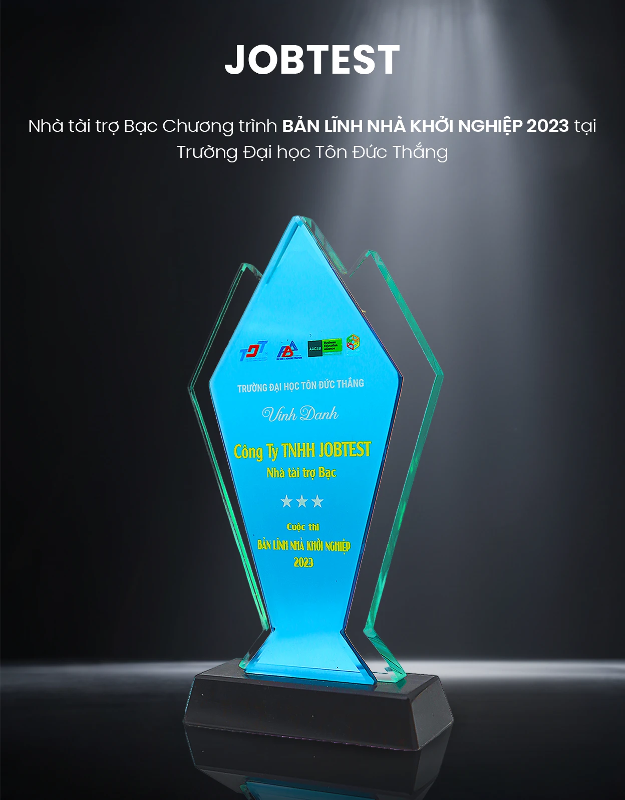 Nhà tài trợ Bạc Chương trình 